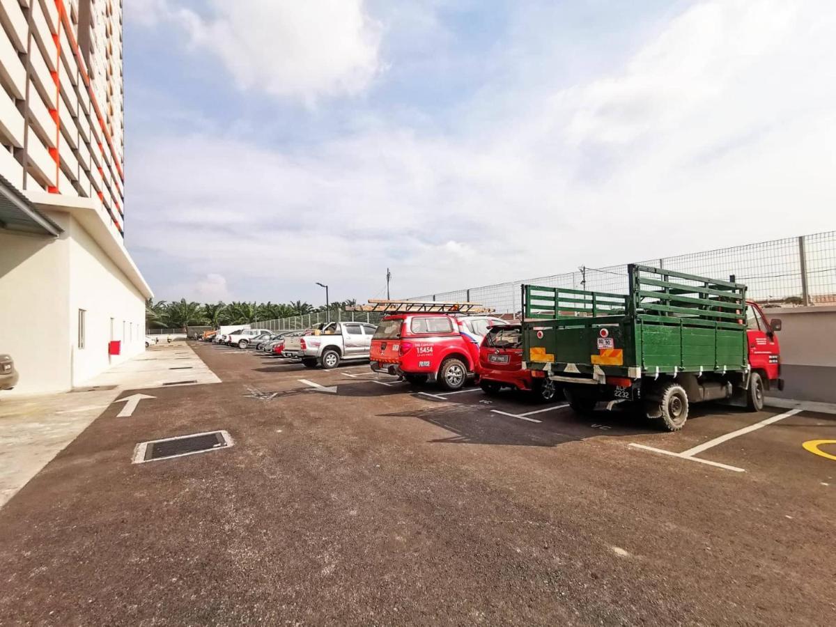“彬彬”星空瞭望台 Apartment Kampong Lumut Kiri Exterior photo